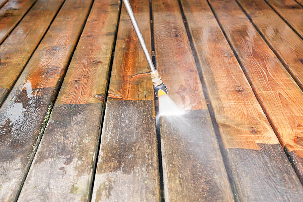 Why Choose Our Certified Pressure Washing Experts for Your Project Needs in Aquia Harbour, VA?